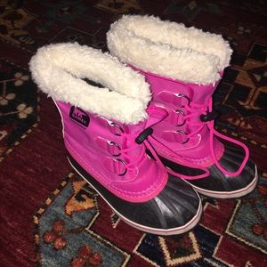 Sorel Yoot Pac Snow Boots - size 3